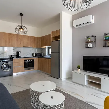 Yasou 1- Bedroom In Larnaca