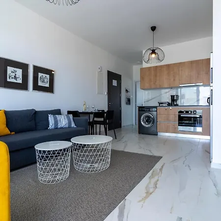 Yasou 1- Bedroom In Lägenhet *