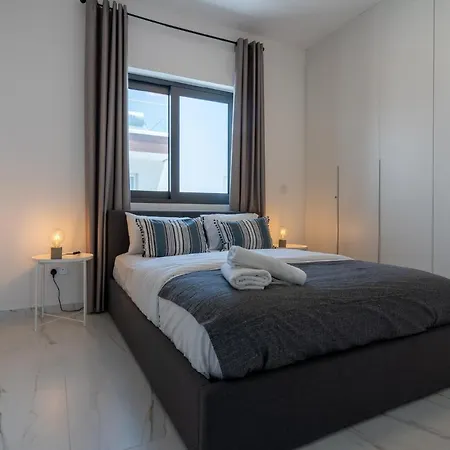 Yasou 1- Bedroom In Apartament *
