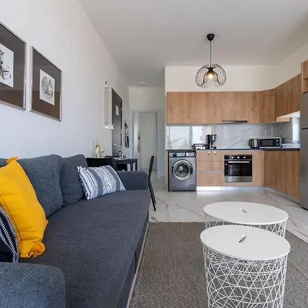 Yasou 1- Bedroom In Daire