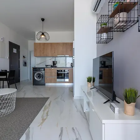 Yasou 1- Bedroom In Daire